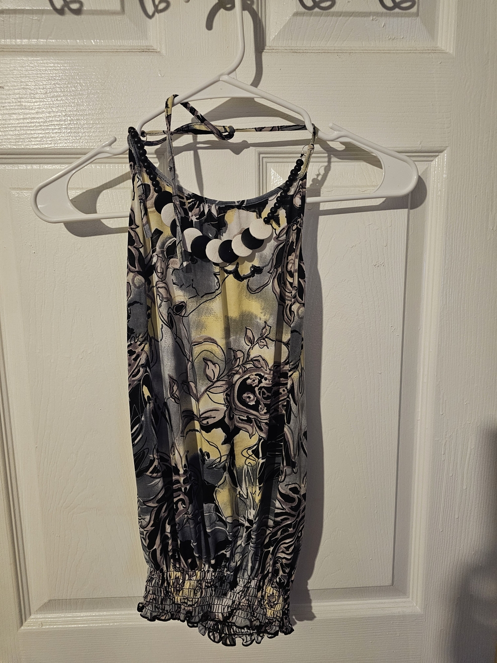 Women’s Sleeveless Printed Tank Top in Black, Gray & Yellow